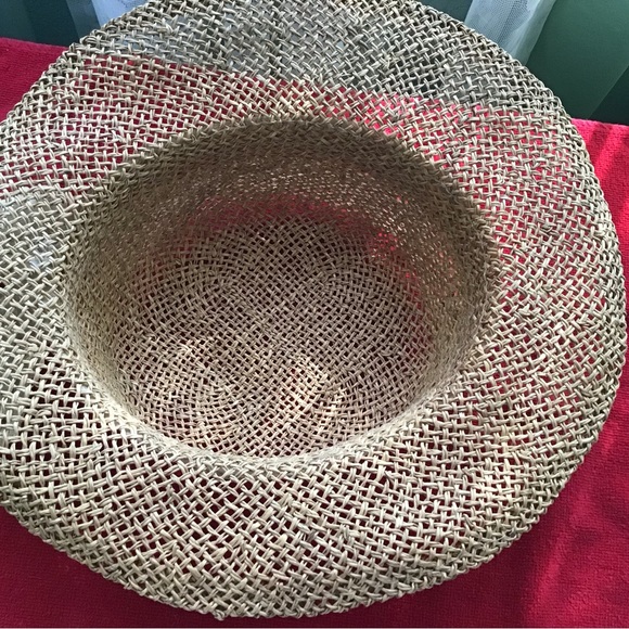 Straw Hat - Picture 4 of 5